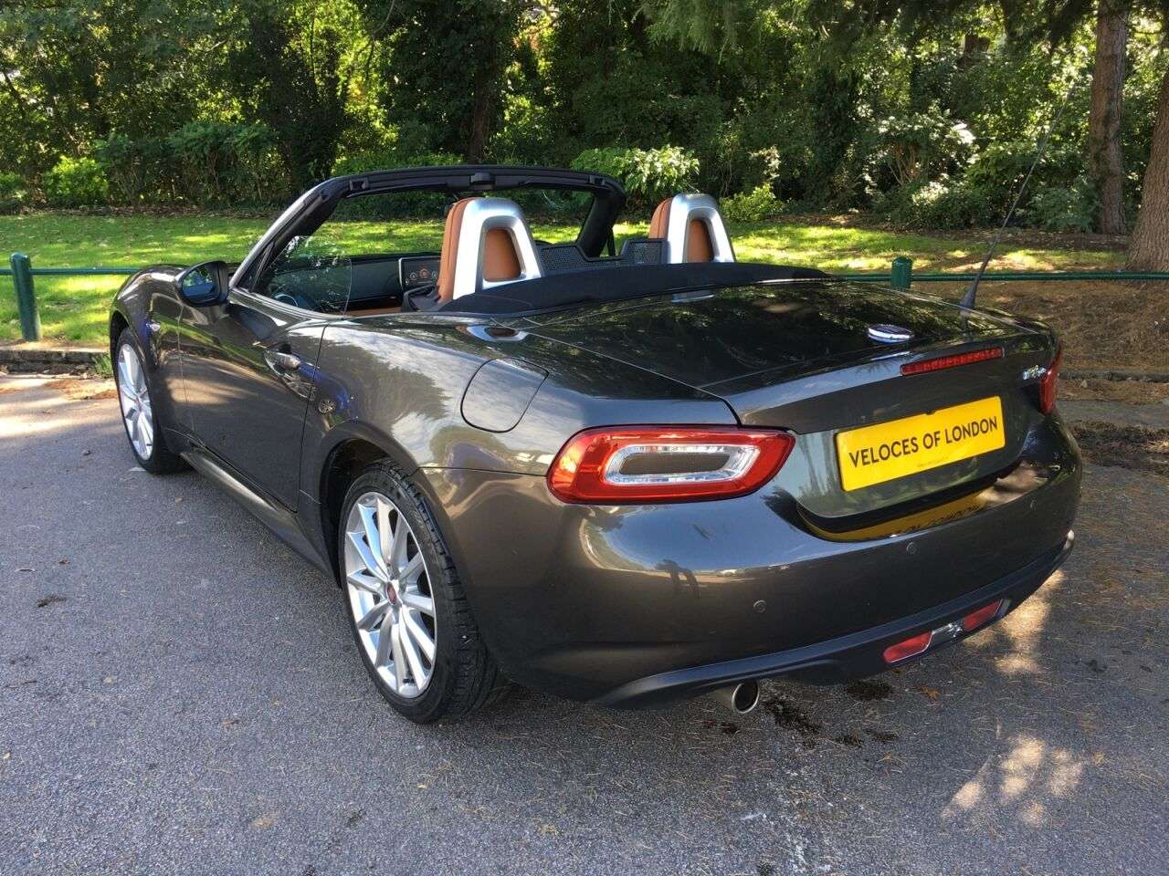 2018 FIAT 124 2018 FIAT 124