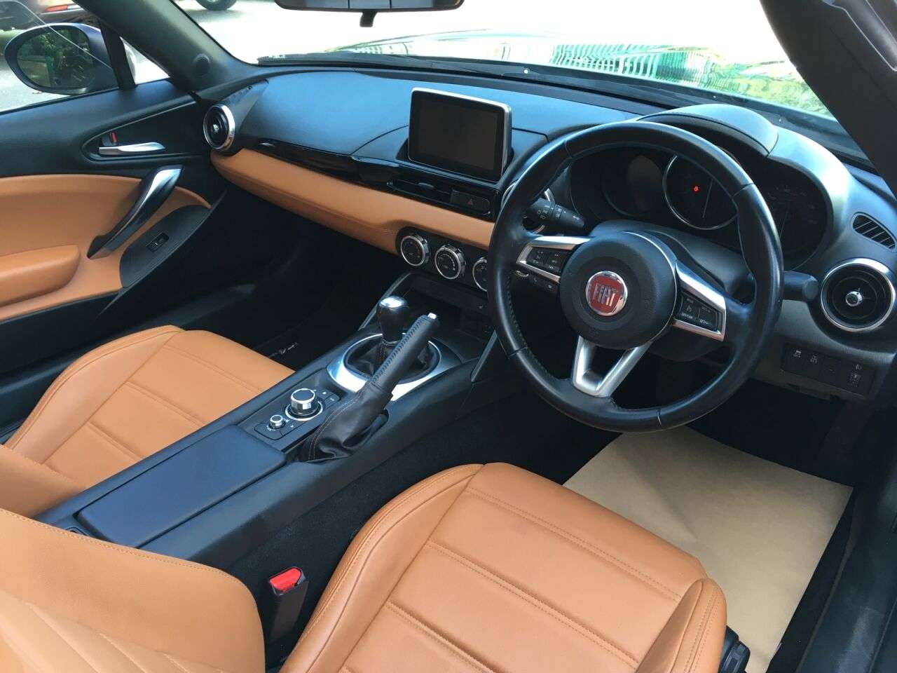 2018 FIAT 124 2018 FIAT 124