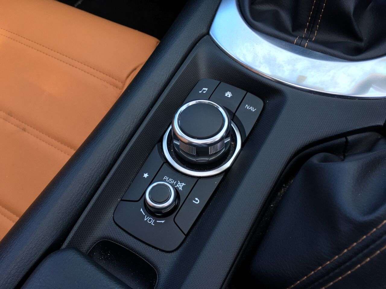 2018 FIAT 124 2018 FIAT 124
