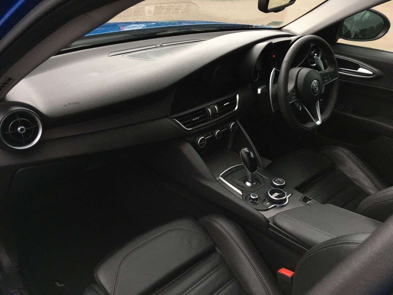 null ALFA ROMEO GIULIA null ALFA ROMEO GIULIA