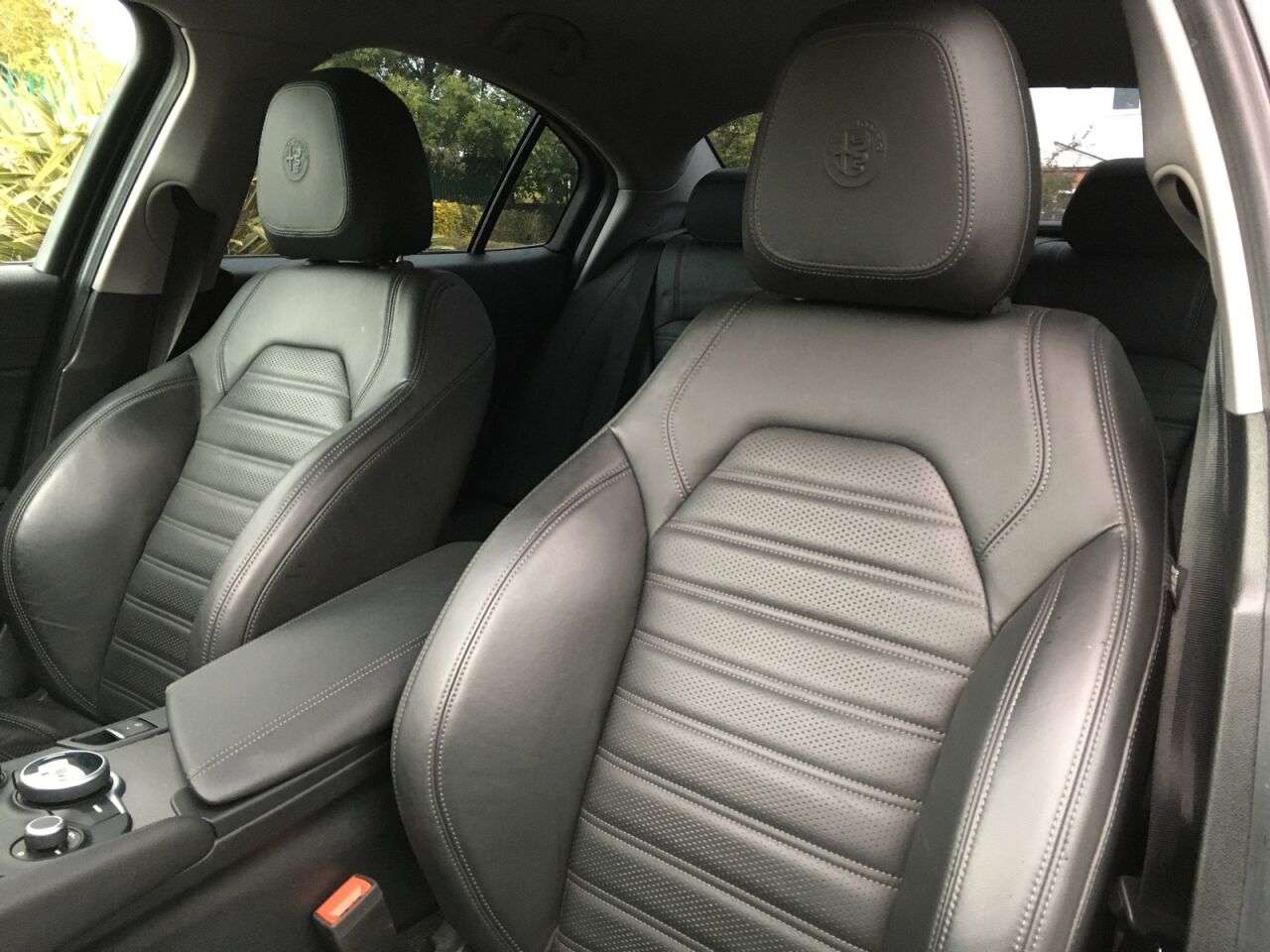 null ALFA ROMEO GIULIA null ALFA ROMEO GIULIA