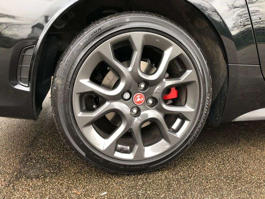 2017 ABARTH 124 2017 ABARTH 124