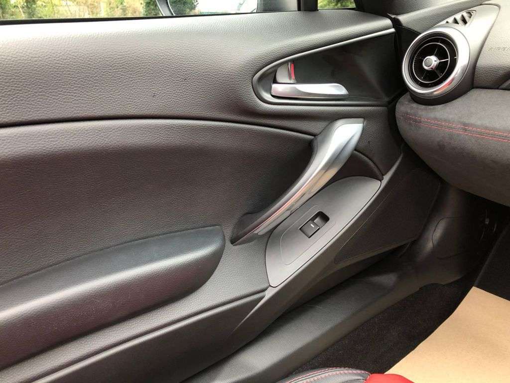 2017 ABARTH 124 2017 ABARTH 124