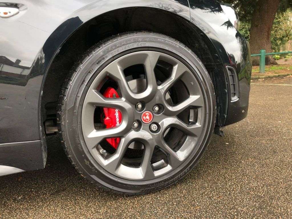 2017 ABARTH 124 2017 ABARTH 124