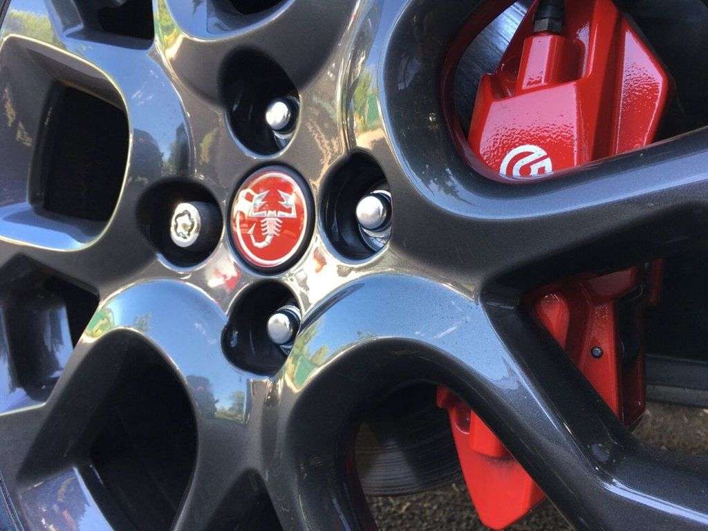 2017 ABARTH 124 2017 ABARTH 124