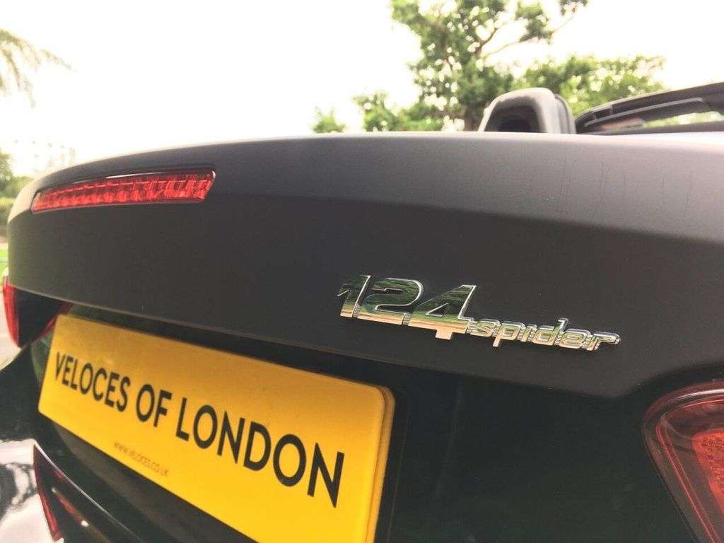 2017 ABARTH 124 2017 ABARTH 124