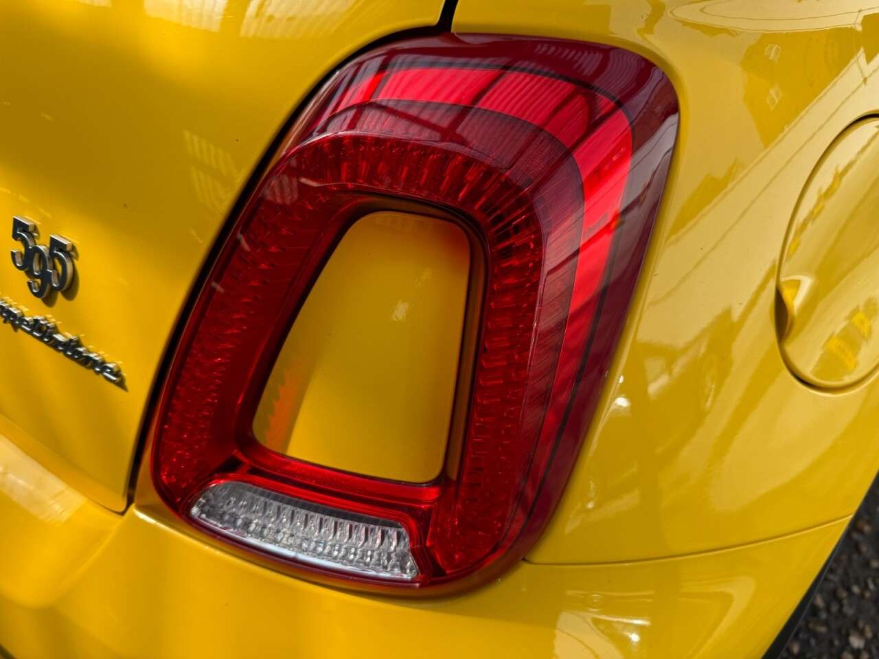 2020 ABARTH 595 2020 ABARTH 595