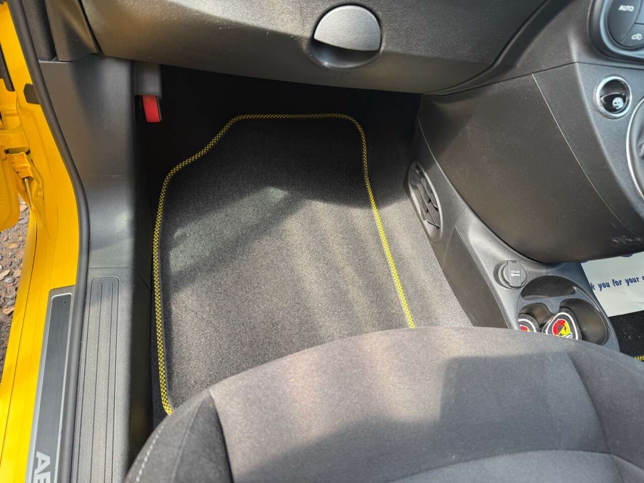 2020 ABARTH 595 2020 ABARTH 595