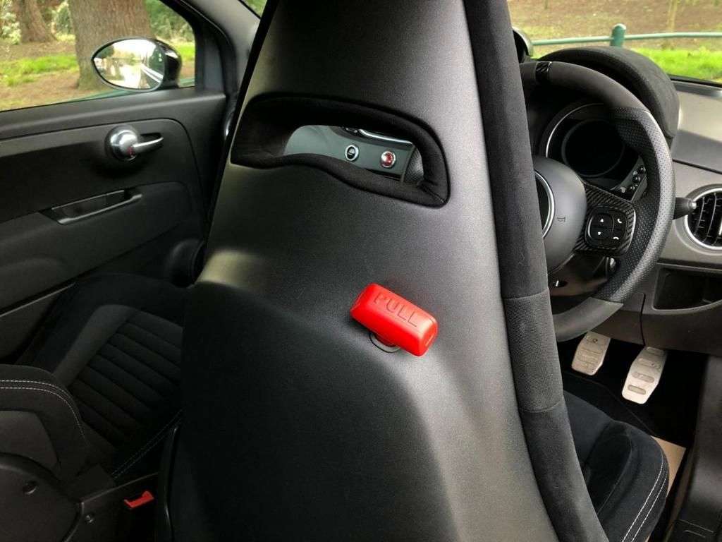 2020 ABARTH 595 2020 ABARTH 595