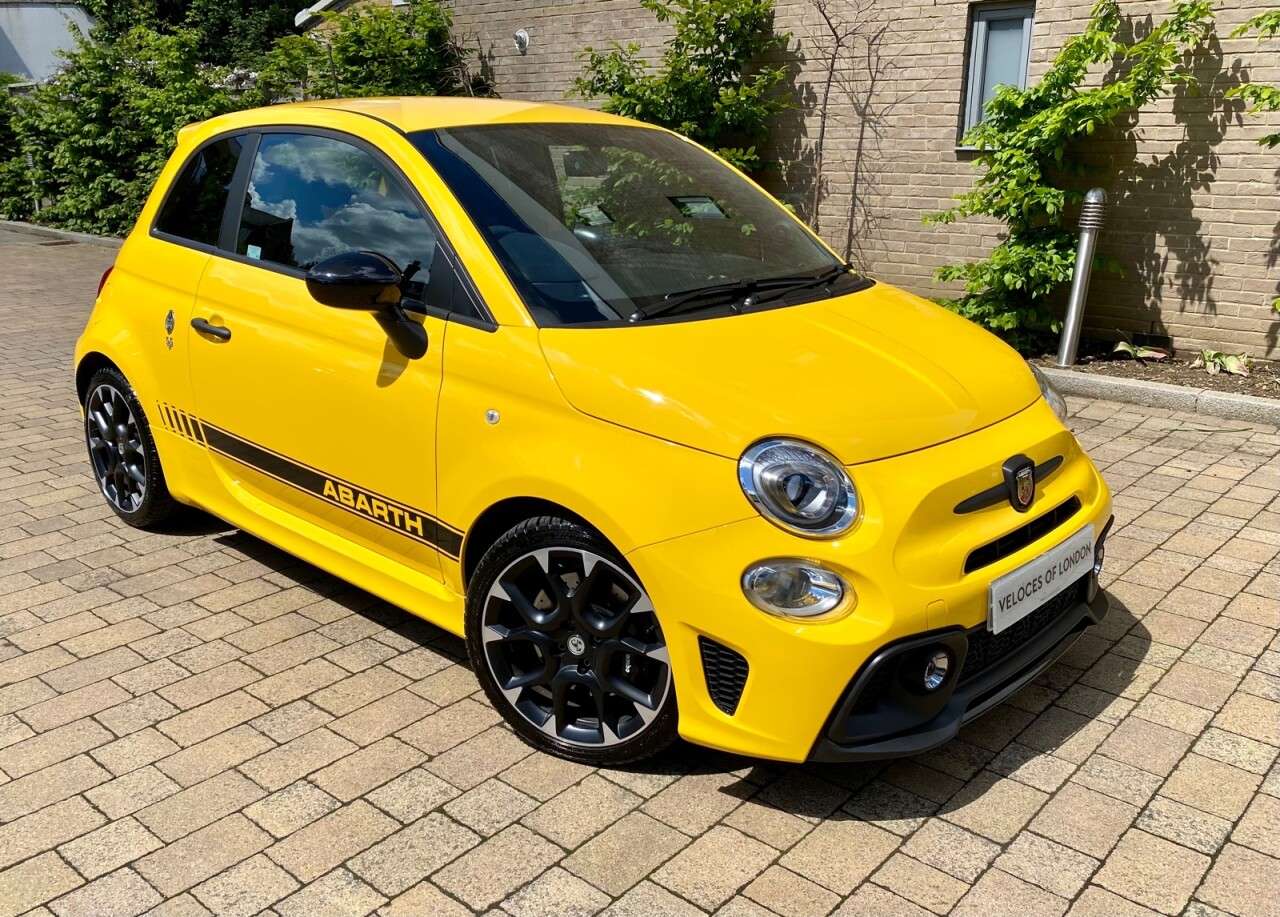 2020 ABARTH 595 2020 ABARTH 595