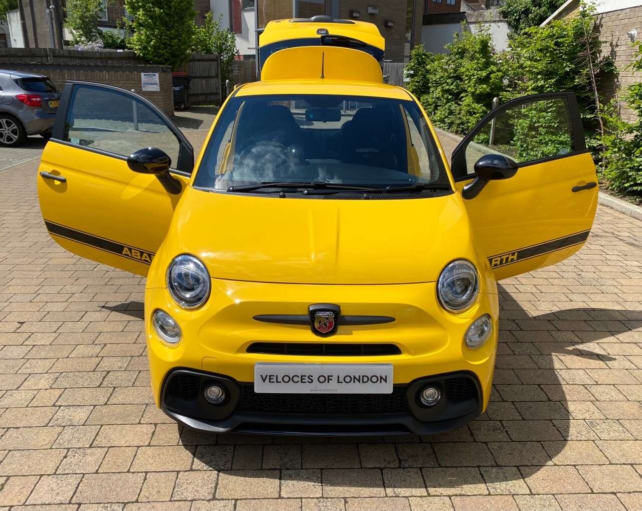 2020 ABARTH 595 2020 ABARTH 595