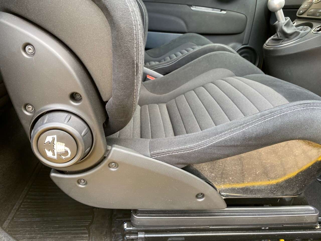 2020 ABARTH 595 2020 ABARTH 595