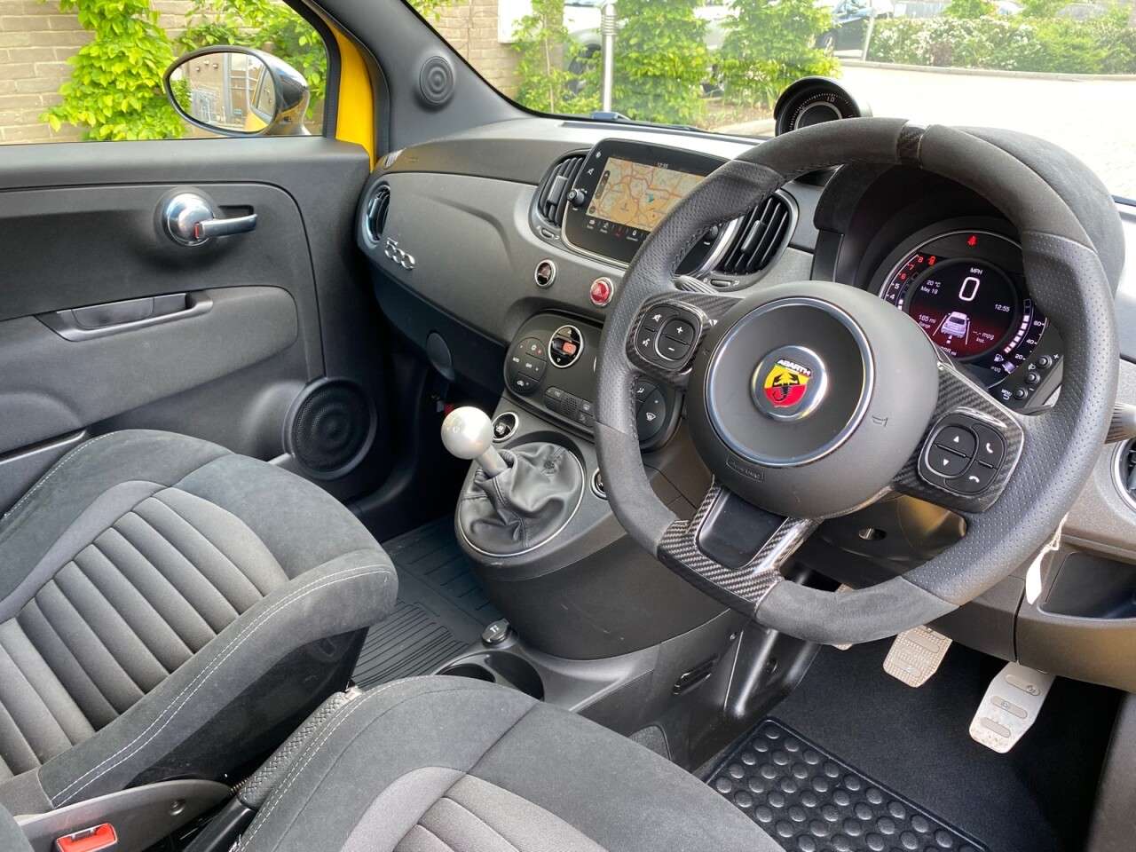 2020 ABARTH 595 2020 ABARTH 595