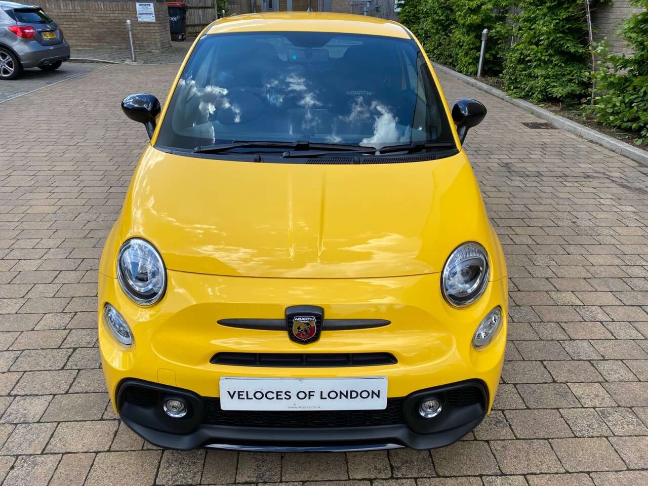 2020 ABARTH 595 2020 ABARTH 595