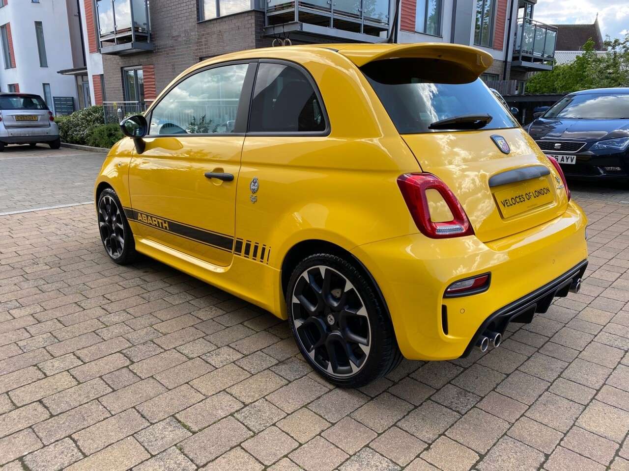 2020 ABARTH 595 2020 ABARTH 595