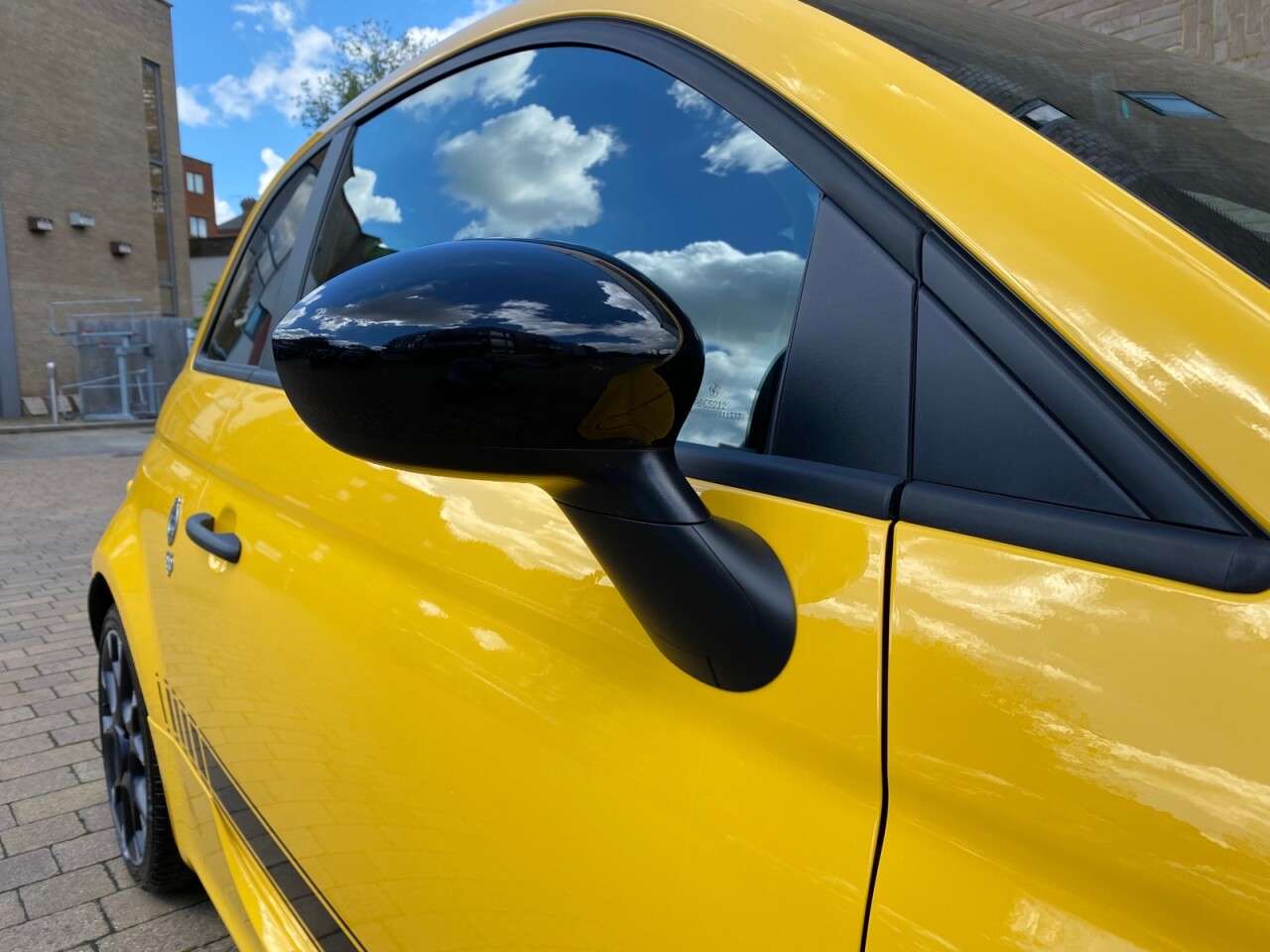 2020 ABARTH 595 2020 ABARTH 595