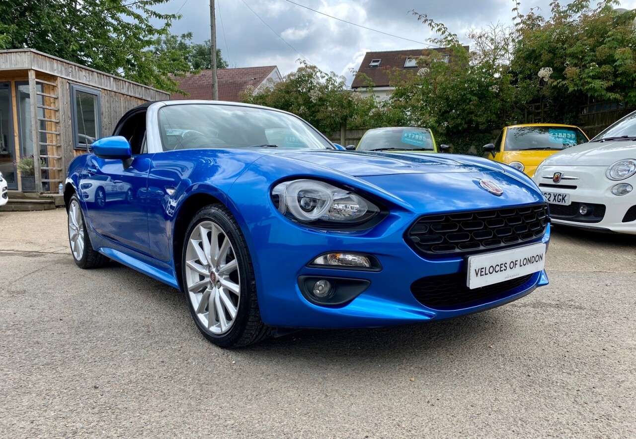 2017 FIAT 124 2017 FIAT 124