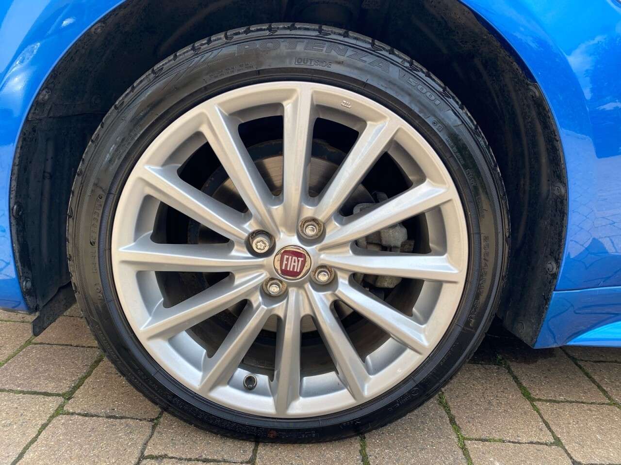 2017 FIAT 124 2017 FIAT 124