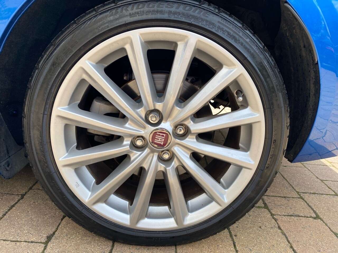 2017 FIAT 124 2017 FIAT 124