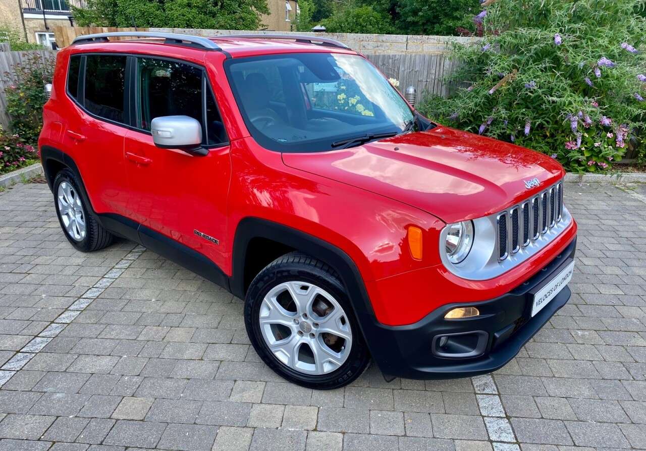A 2016 JEEP RENEGADE LIMITED A 2016 JEEP RENEGADE LIMITED