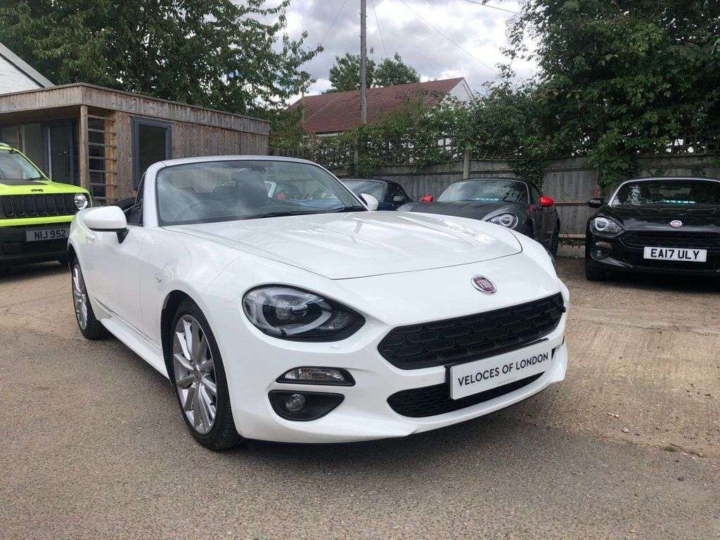 A 2018 FIAT 124 1.4 SPIDER MULTIAIR LUSSO PLUS 2d 139 BHP CAMBELT REPLACED A 2018 FIAT 124 1.4 SPIDER MULTIAIR LUSSO PLUS 2d 139 BHP CAMBELT REPLACED