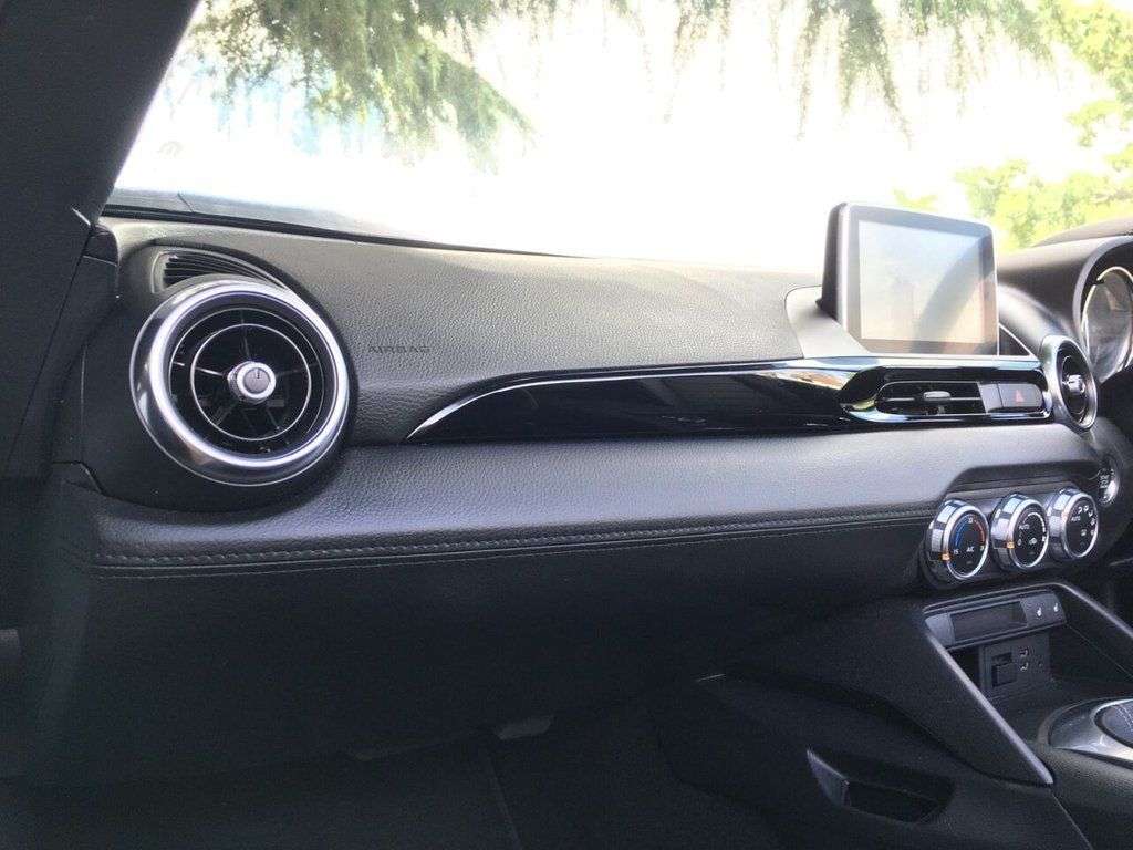 2018 FIAT 124 2018 FIAT 124