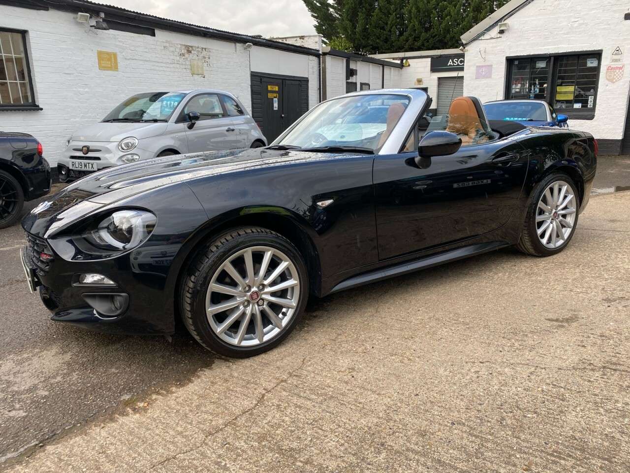A 2017 FIAT 124 1.4 SPIDER MULTIAIR LUSSO PLUS 2d 139 BHP ..JUST SERVICED.. A 2017 FIAT 124 1.4 SPIDER MULTIAIR LUSSO PLUS 2d 139 BHP ..JUST SERVICED..
