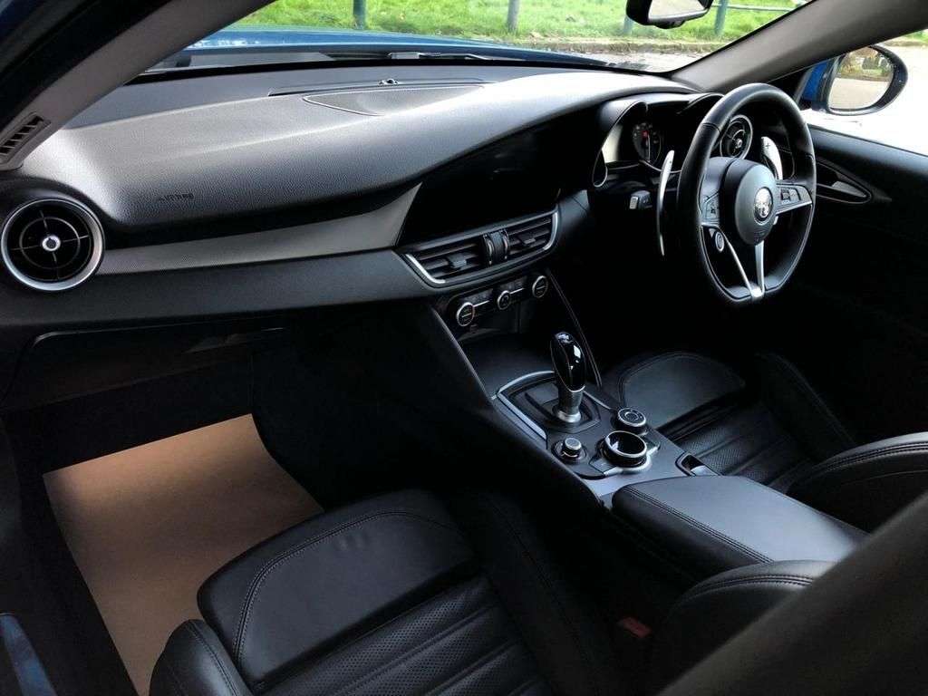 2017 ALFA ROMEO GIULIA 2017 ALFA ROMEO GIULIA