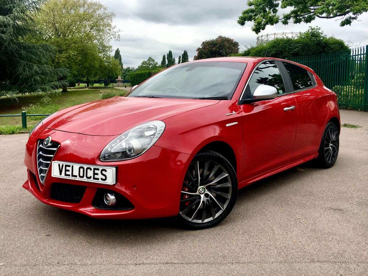 A 2015 ALFA ROMEO GIULIETTA 2.0 JTDM-2 SPORTIVA NAV TCT 5d 175 BHP VERY RARE DIESEL AUTOMATIC A 2015 ALFA ROMEO GIULIETTA 2.0 JTDM-2 SPORTIVA NAV TCT 5d 175 BHP VERY RARE DIESEL AUTOMATIC