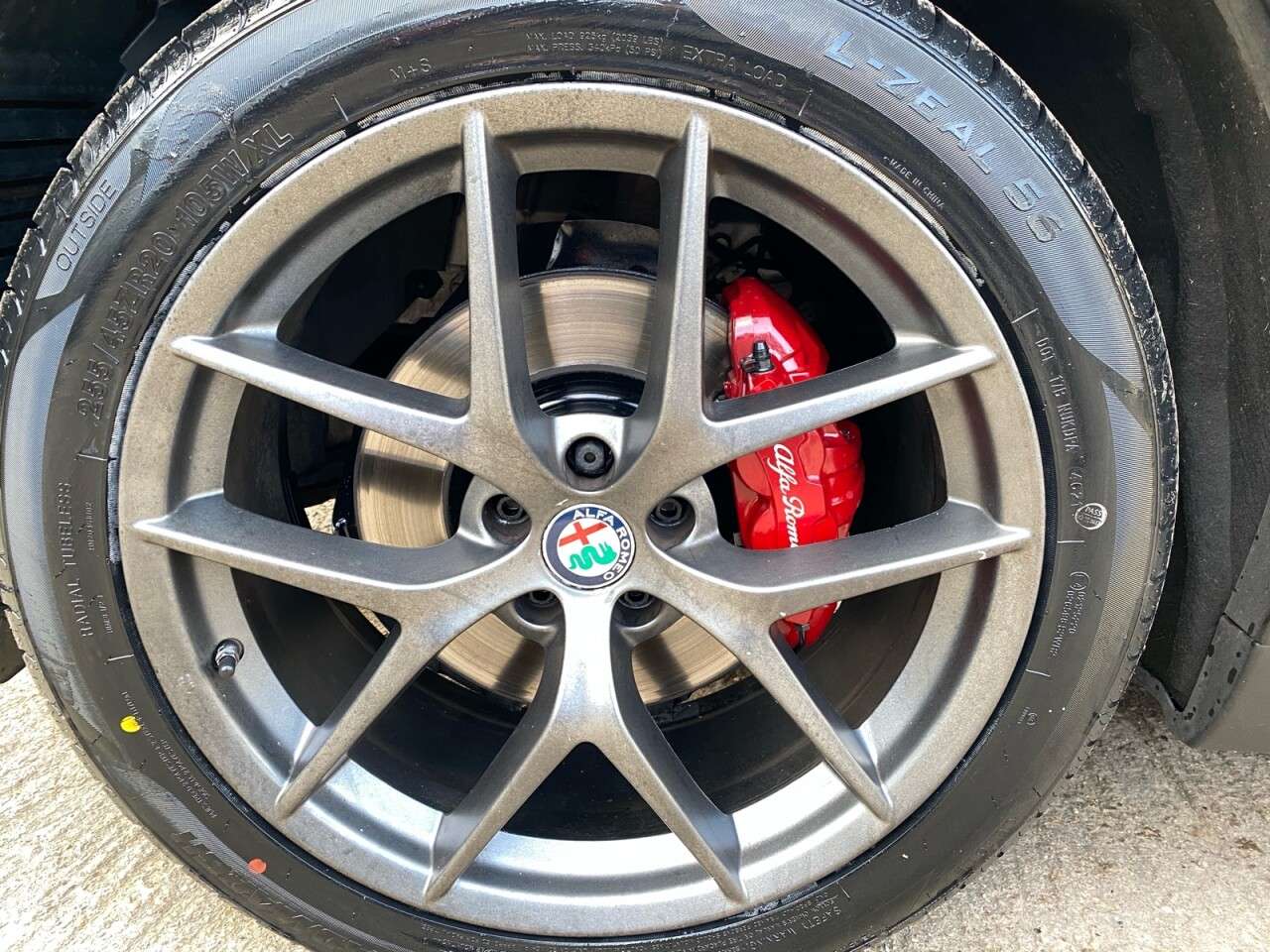 2019 ALFA ROMEO STELVIO 2019 ALFA ROMEO STELVIO