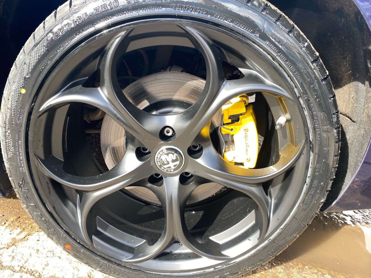 null ALFA ROMEO GIULIA null ALFA ROMEO GIULIA