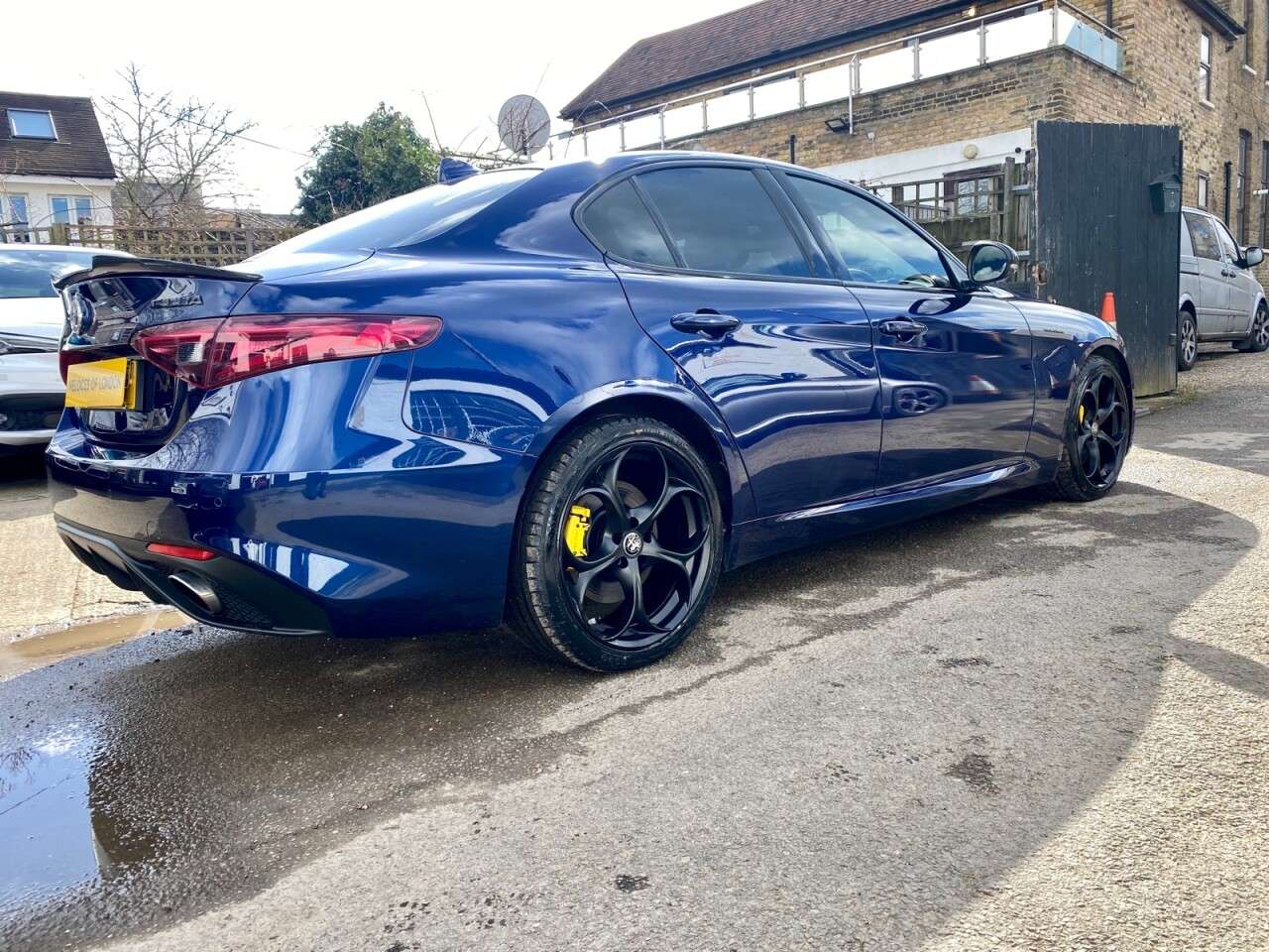 null ALFA ROMEO GIULIA null ALFA ROMEO GIULIA