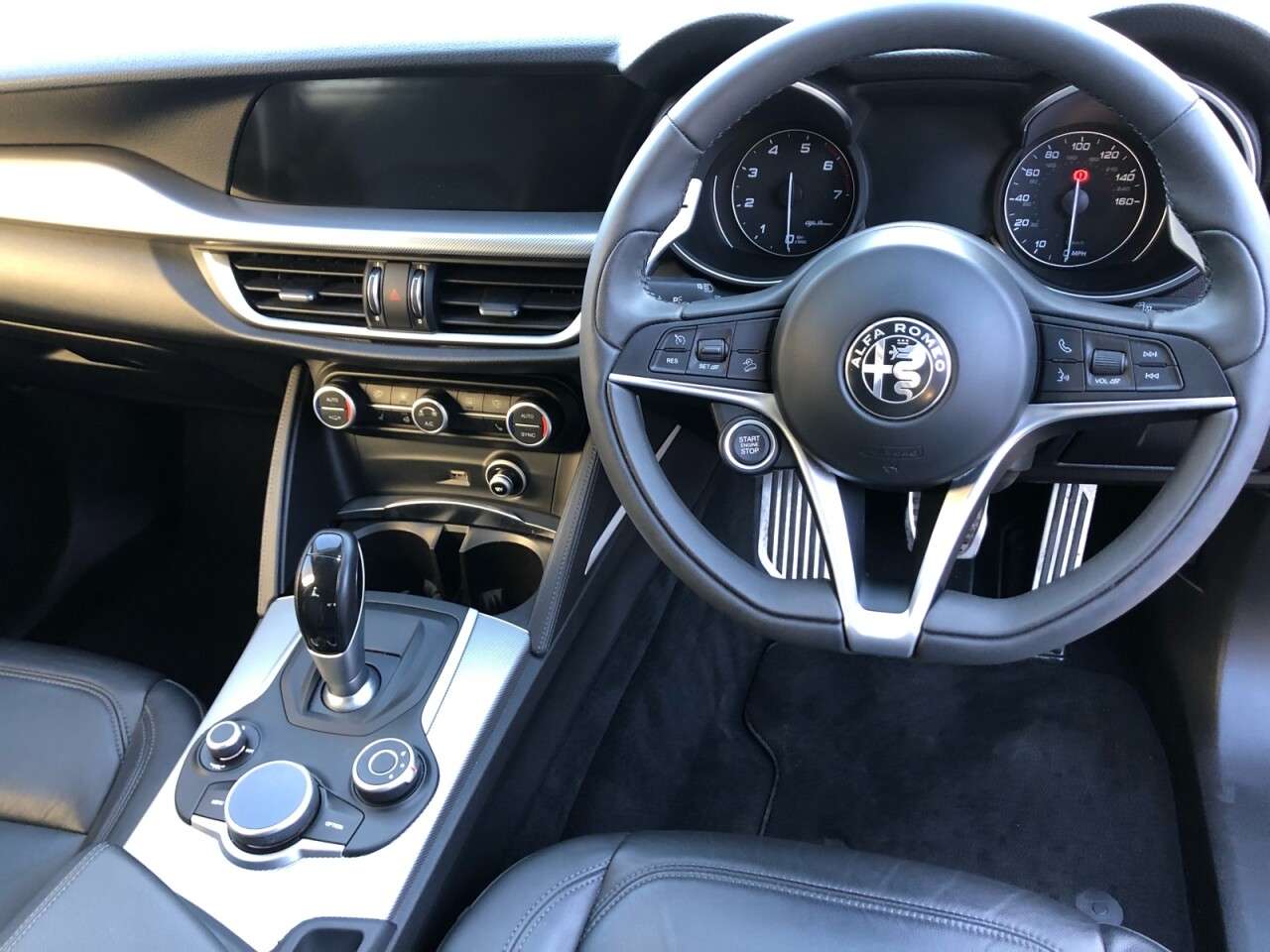 2018 ALFA ROMEO STELVIO 2018 ALFA ROMEO STELVIO