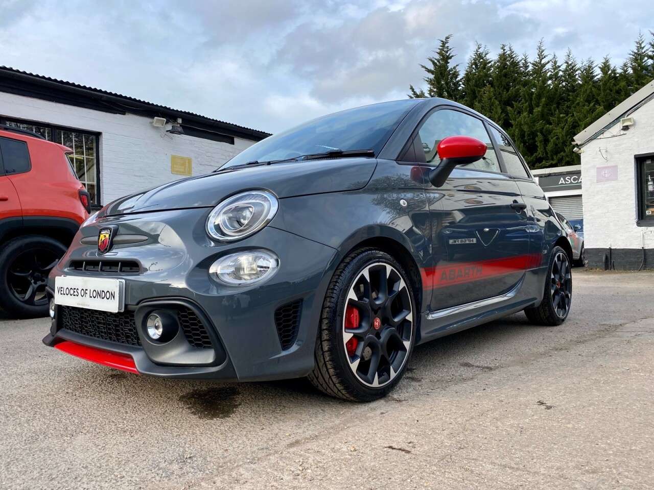 2019 ABARTH 595 2019 ABARTH 595