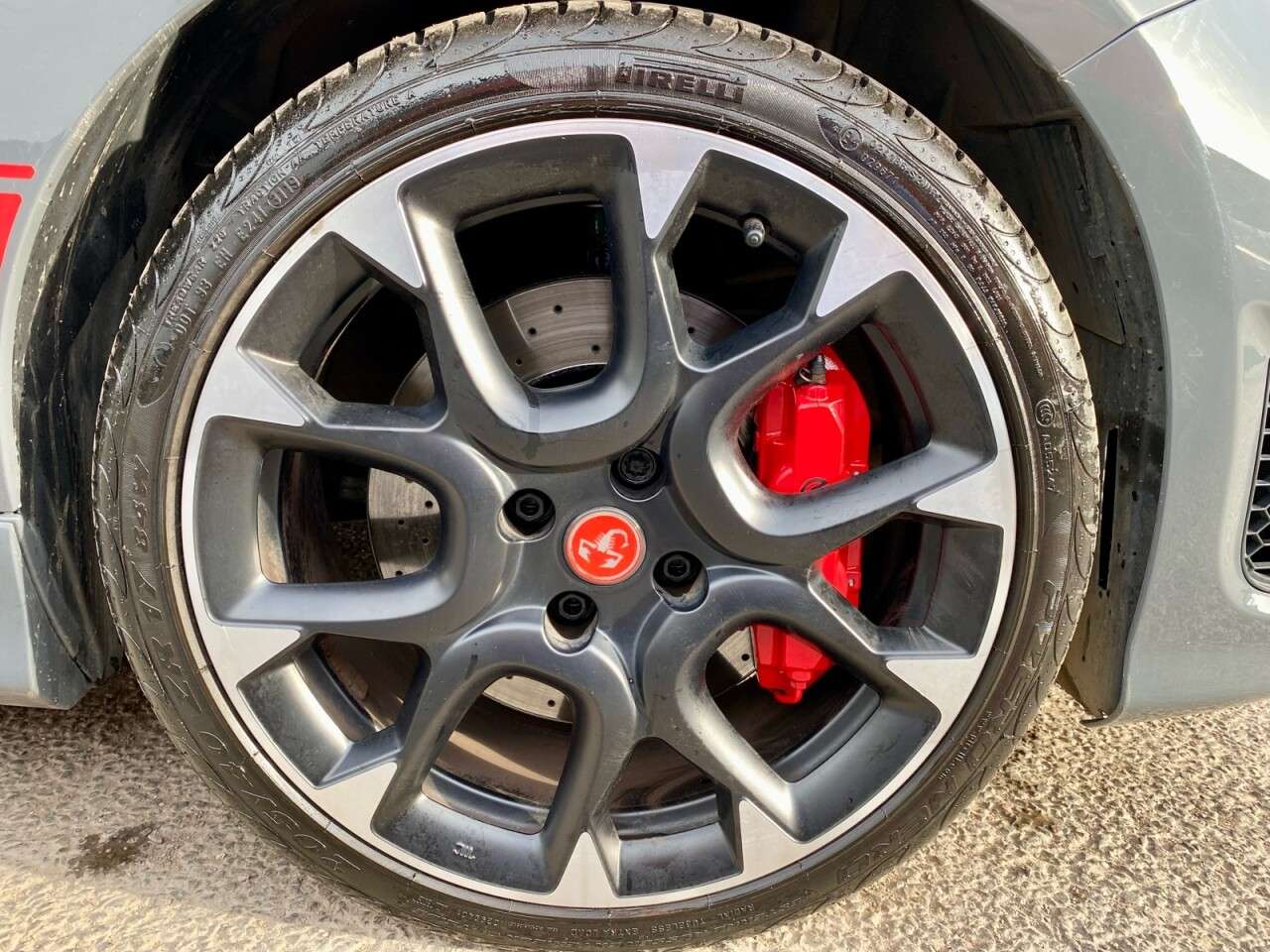 2019 ABARTH 595 2019 ABARTH 595