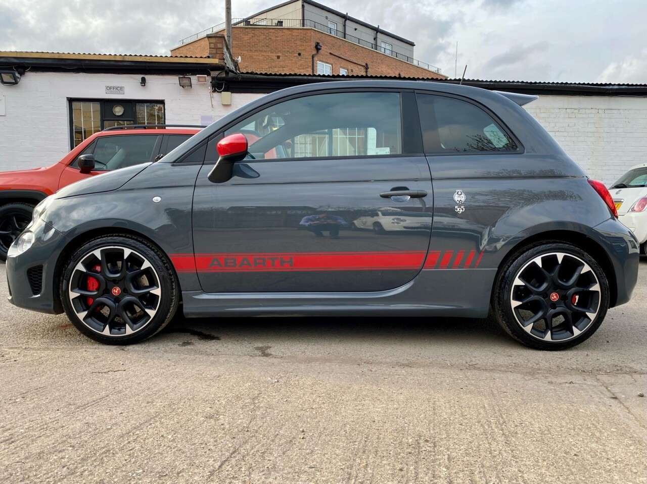 2019 ABARTH 595 2019 ABARTH 595