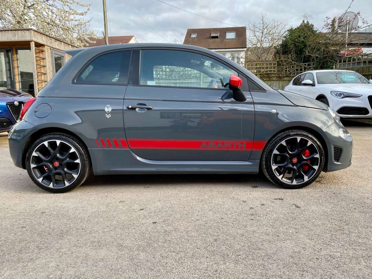 2019 ABARTH 595 2019 ABARTH 595