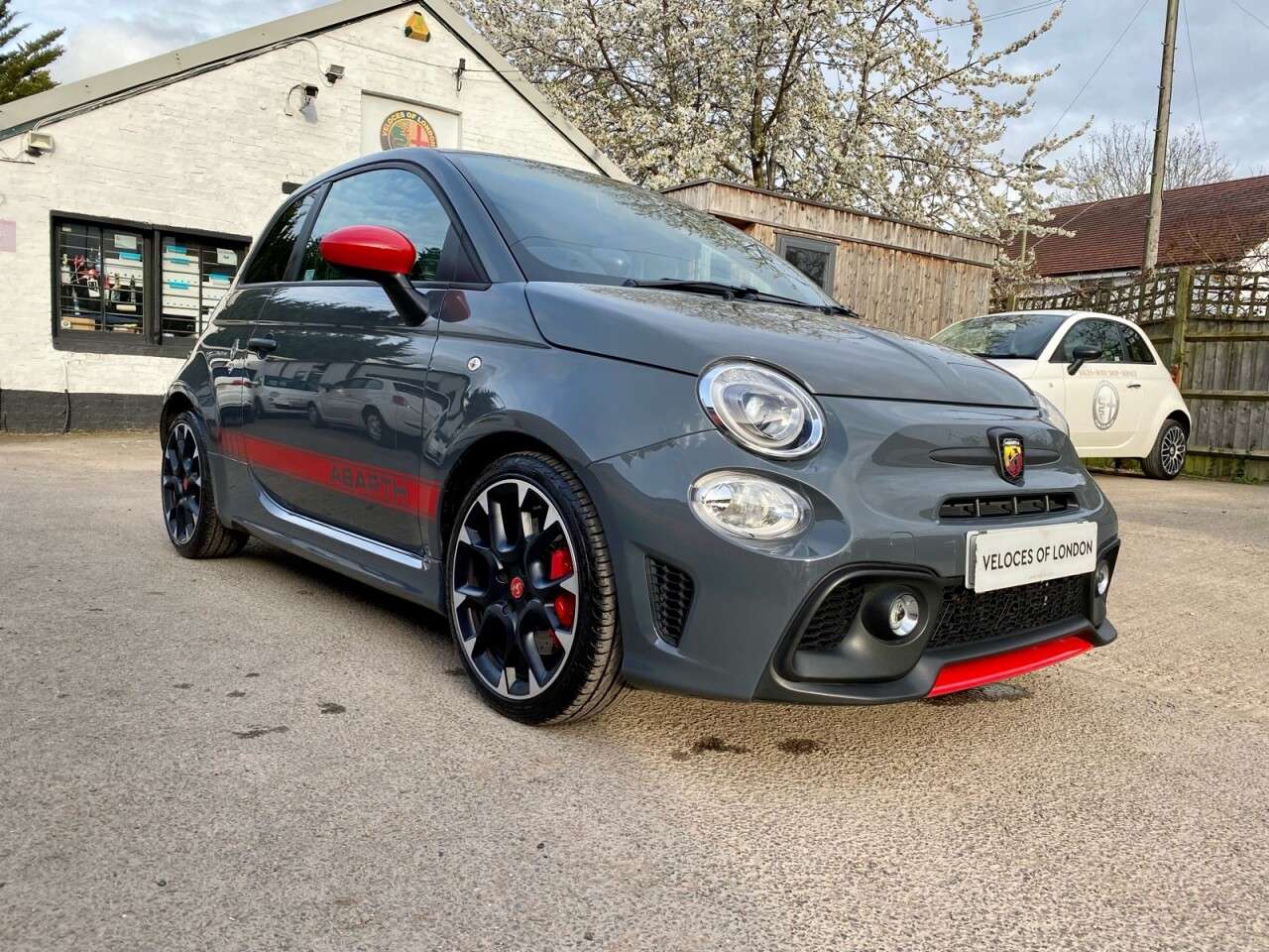 2019 ABARTH 595 2019 ABARTH 595