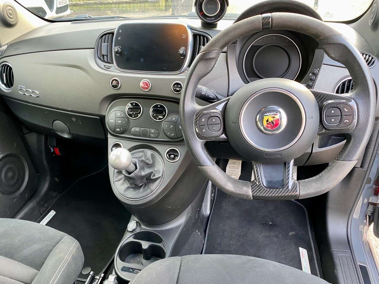 2019 ABARTH 595 2019 ABARTH 595