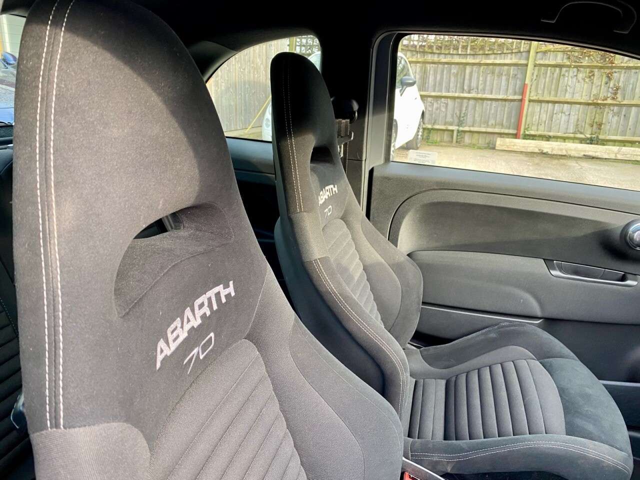 2019 ABARTH 595 2019 ABARTH 595