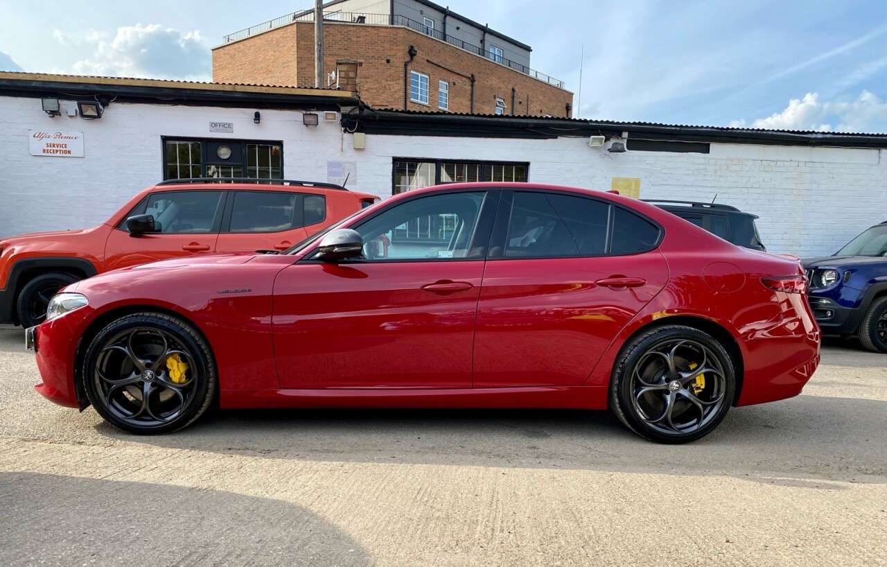 null ALFA ROMEO GIULIA null ALFA ROMEO GIULIA