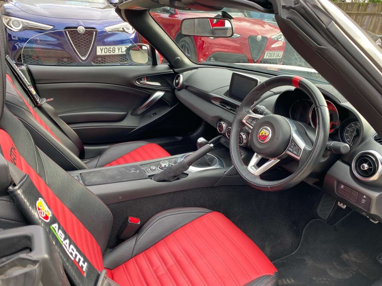 2017 ABARTH 124 2017 ABARTH 124