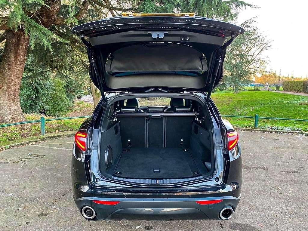 2019 ALFA ROMEO STELVIO 2019 ALFA ROMEO STELVIO