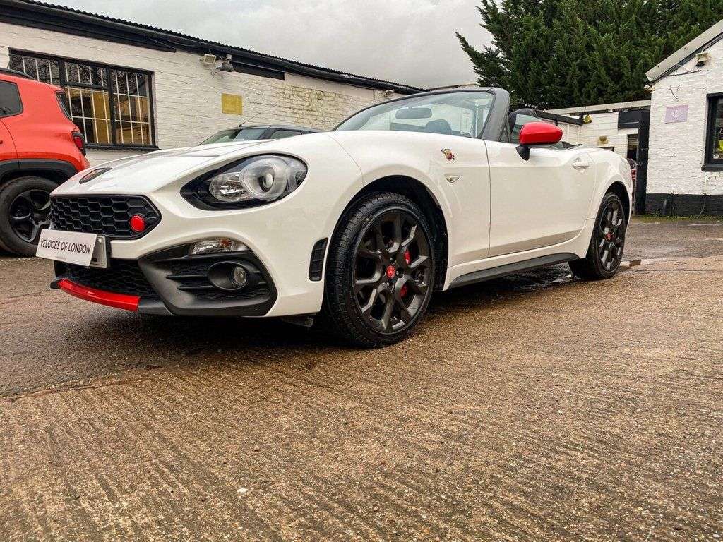 A 2018 ABARTH 124 1.4 SPIDER MULTIAIR 2d 168 BHP ..JUST HAD MAJOR SERVICE.. A 2018 ABARTH 124 1.4 SPIDER MULTIAIR 2d 168 BHP ..JUST HAD MAJOR SERVICE..