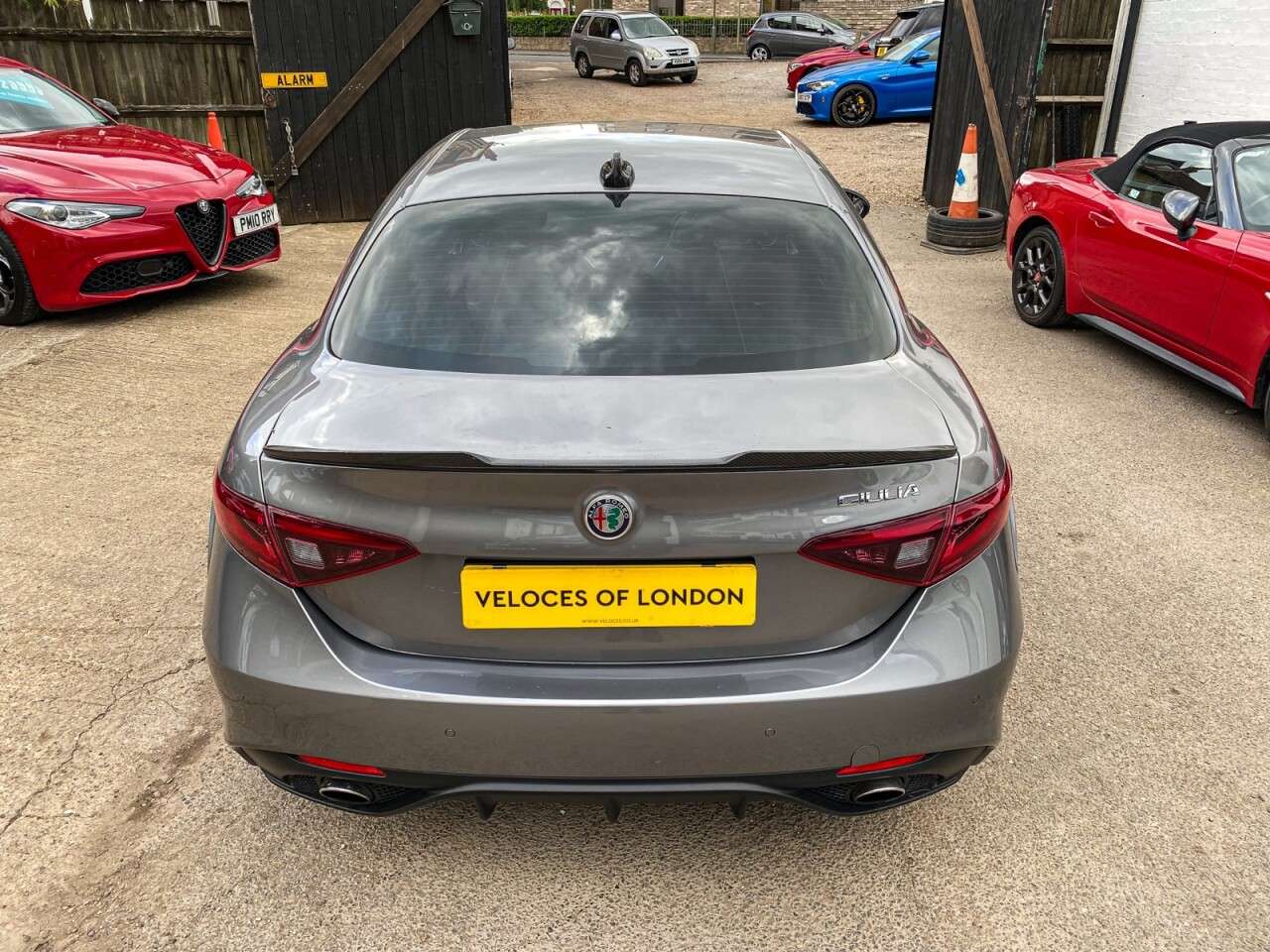 null ALFA ROMEO GIULIA null ALFA ROMEO GIULIA