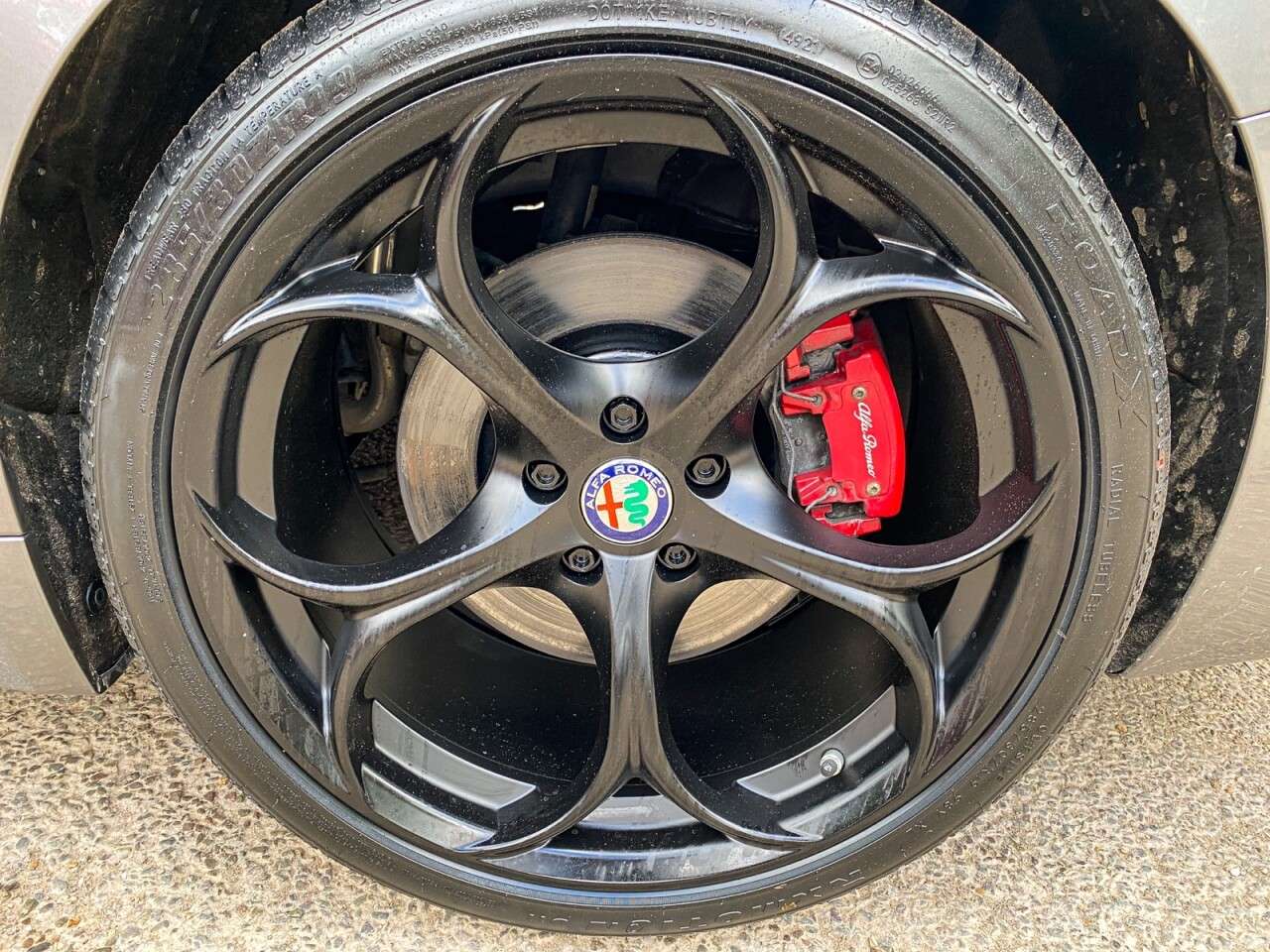 null ALFA ROMEO GIULIA null ALFA ROMEO GIULIA