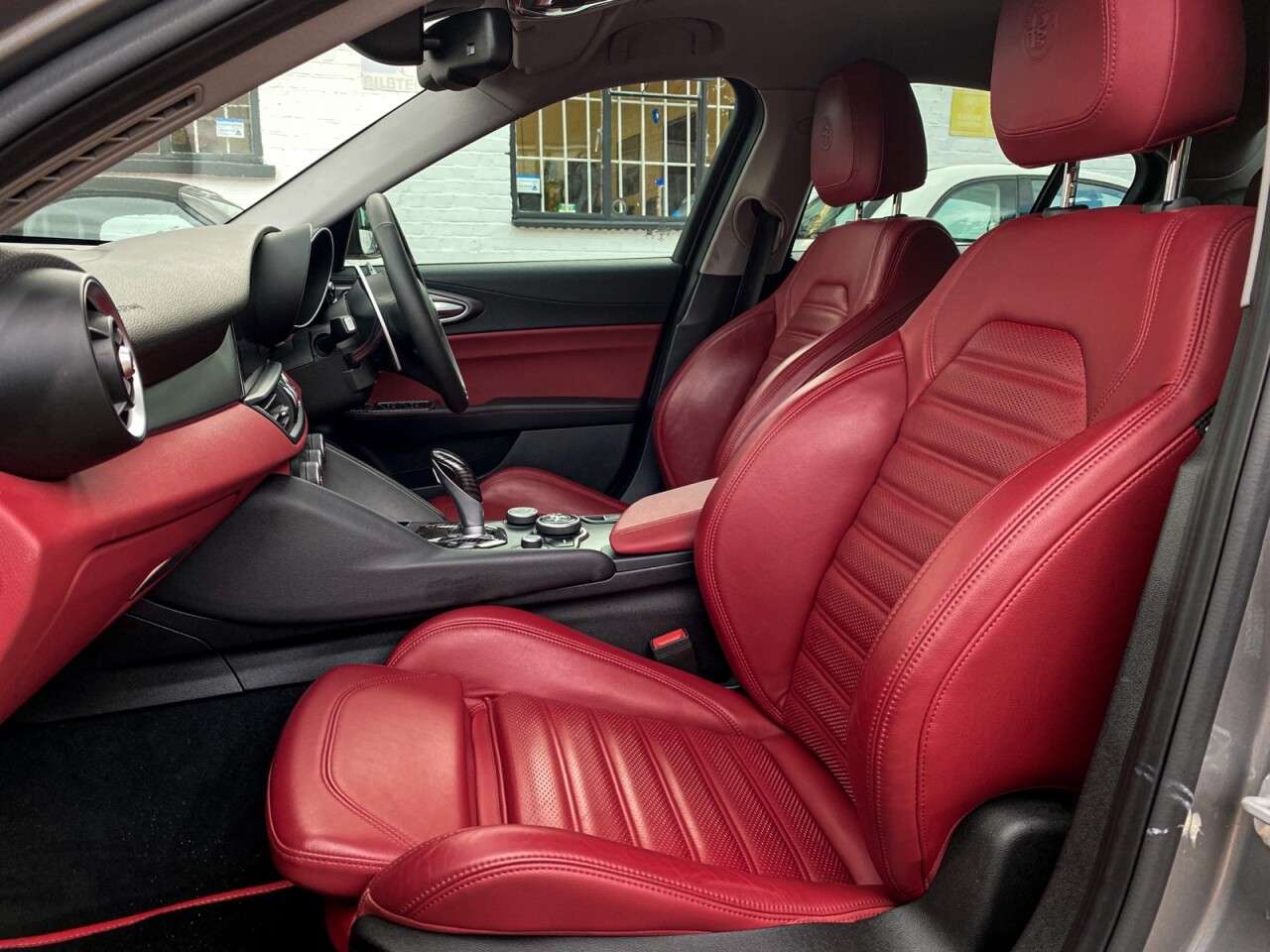 null ALFA ROMEO GIULIA null ALFA ROMEO GIULIA