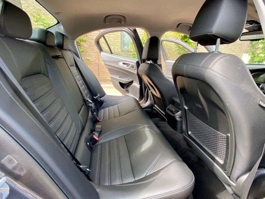 2018 ALFA ROMEO GIULIA 2018 ALFA ROMEO GIULIA