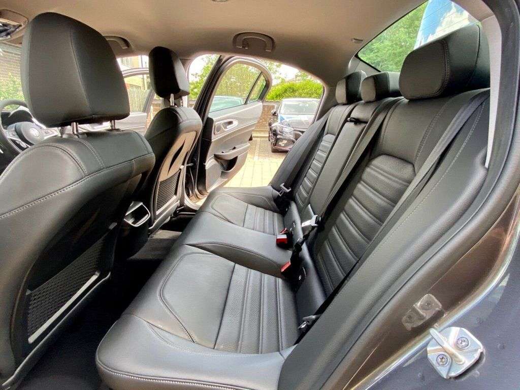 2018 ALFA ROMEO GIULIA 2018 ALFA ROMEO GIULIA