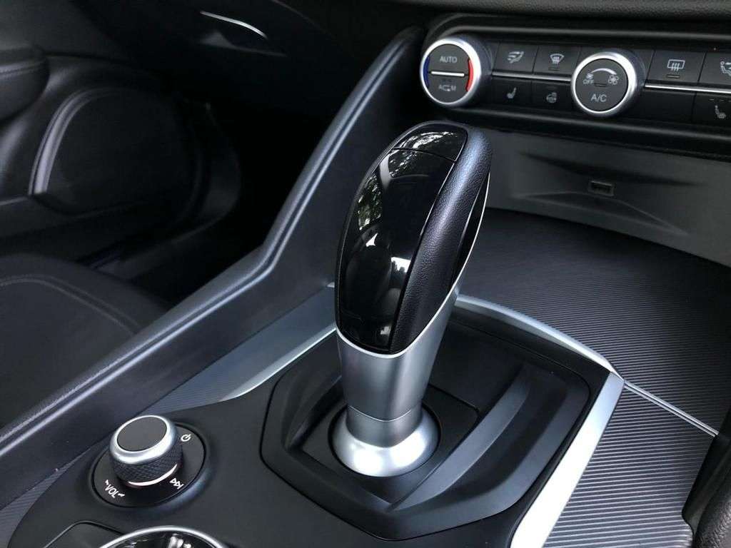 2018 ALFA ROMEO GIULIA 2018 ALFA ROMEO GIULIA